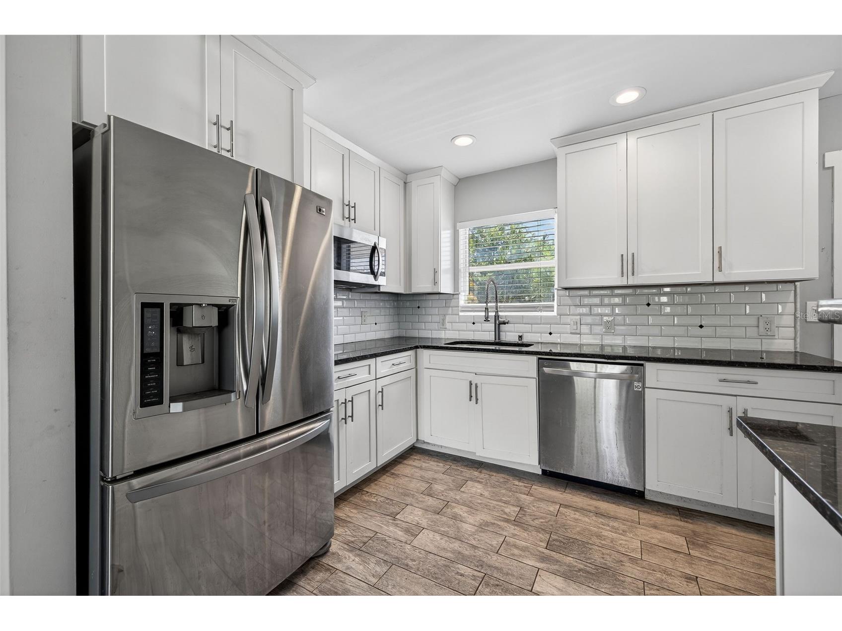 734 40th Avenue NE Saint Petersburg FL 33703 TB8494240 image12