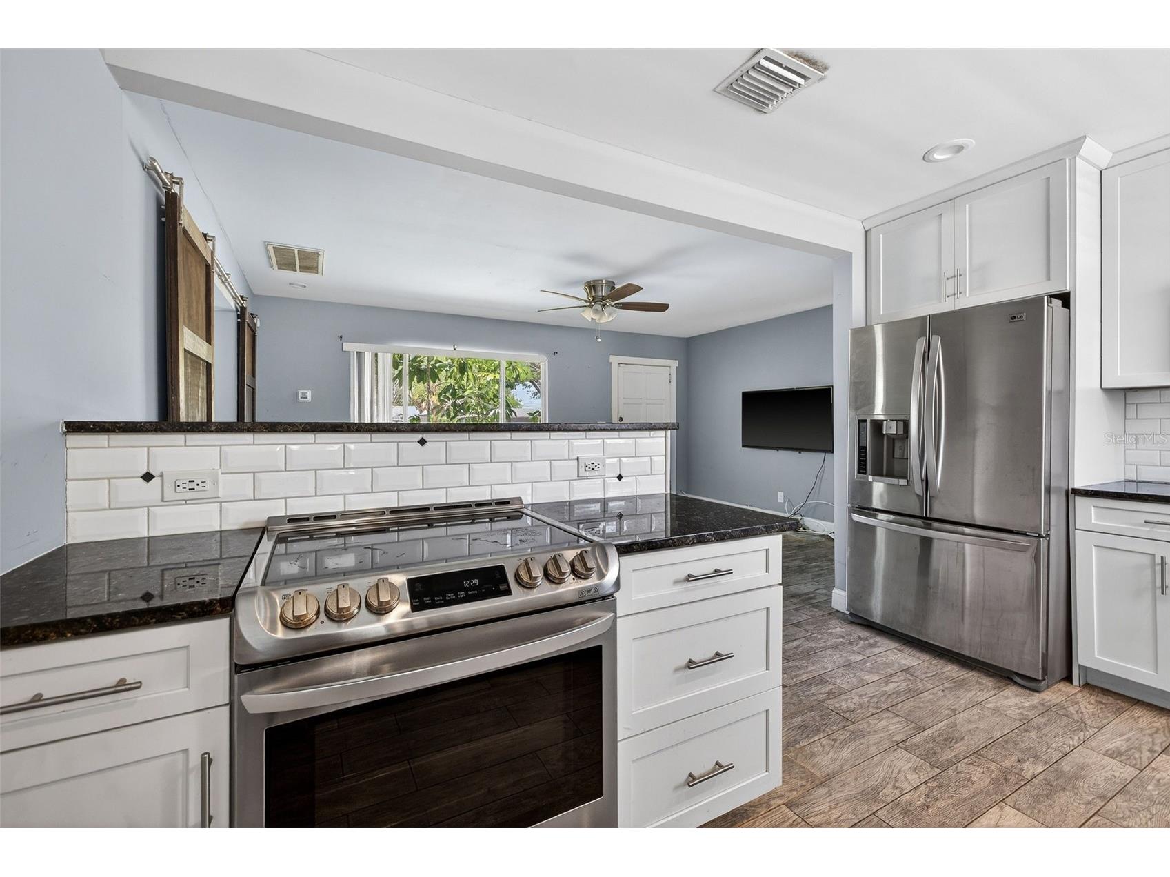 734 40th Avenue NE Saint Petersburg FL 33703 TB8494240 image13