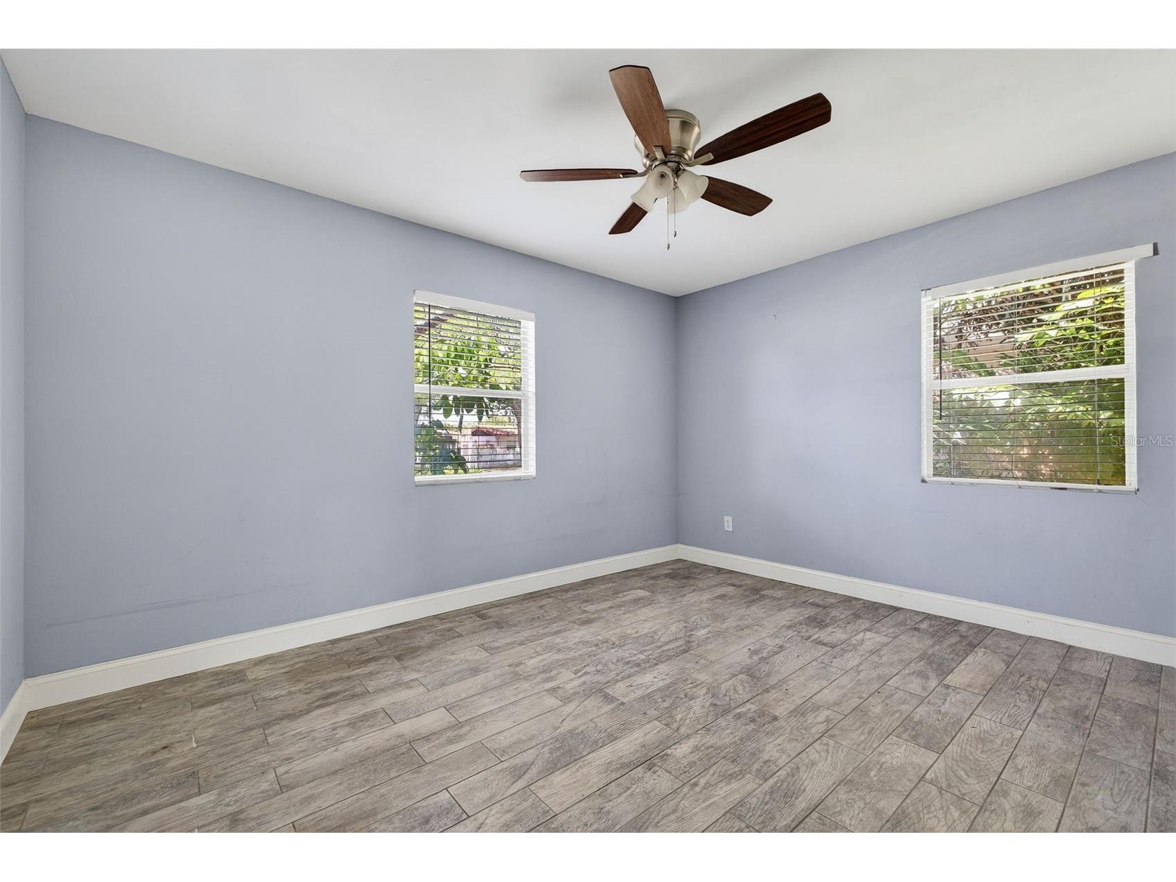 734 40th Avenue NE Saint Petersburg FL 33703 TB8494240 image15