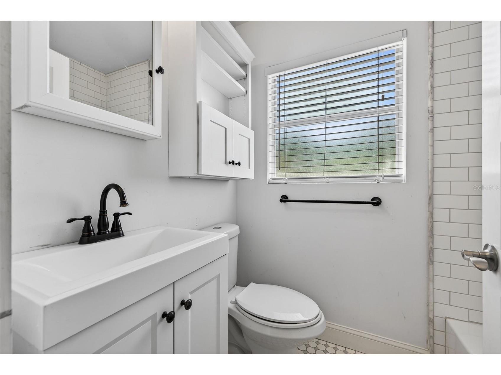 734 40th Avenue NE Saint Petersburg FL 33703 TB8494240 image16