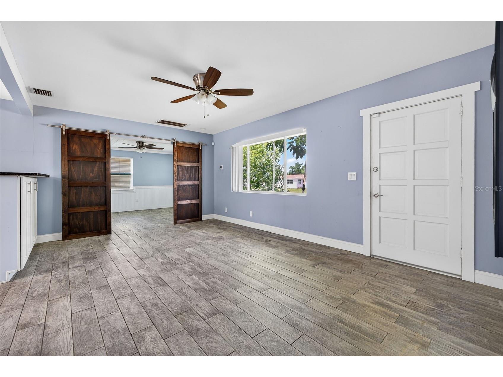 734 40th Avenue NE Saint Petersburg FL 33703 TB8494240 image4