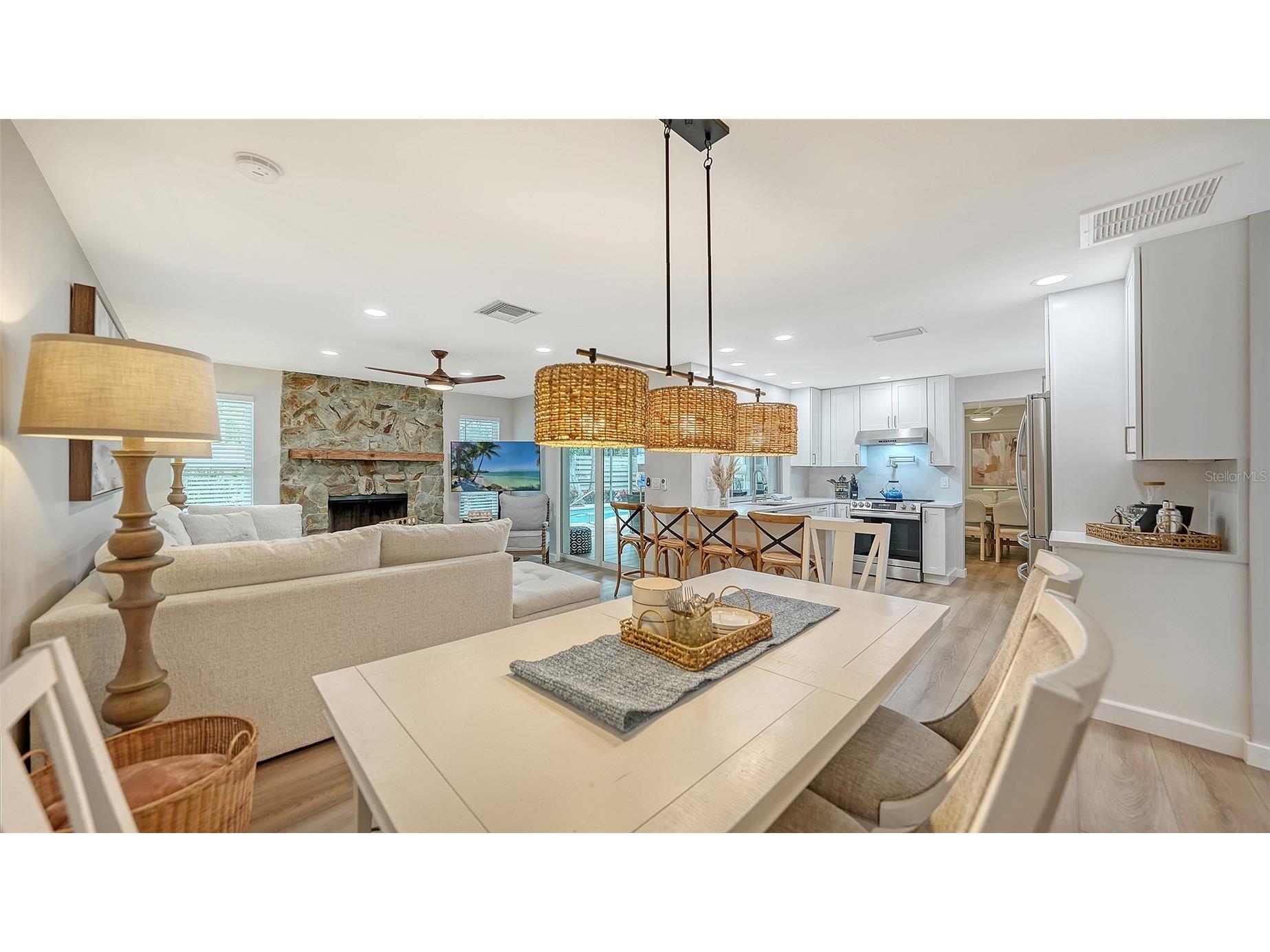 734 Birdsong Lane Sarasota FL 34242 A4699745 image10