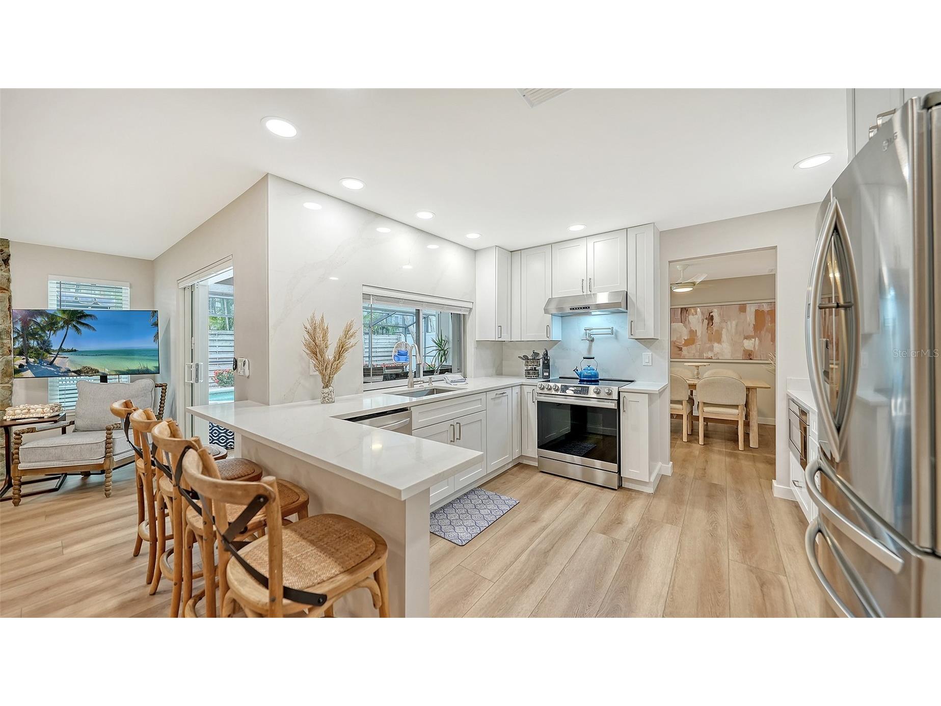 734 Birdsong Lane Sarasota FL 34242 A4699745 image11