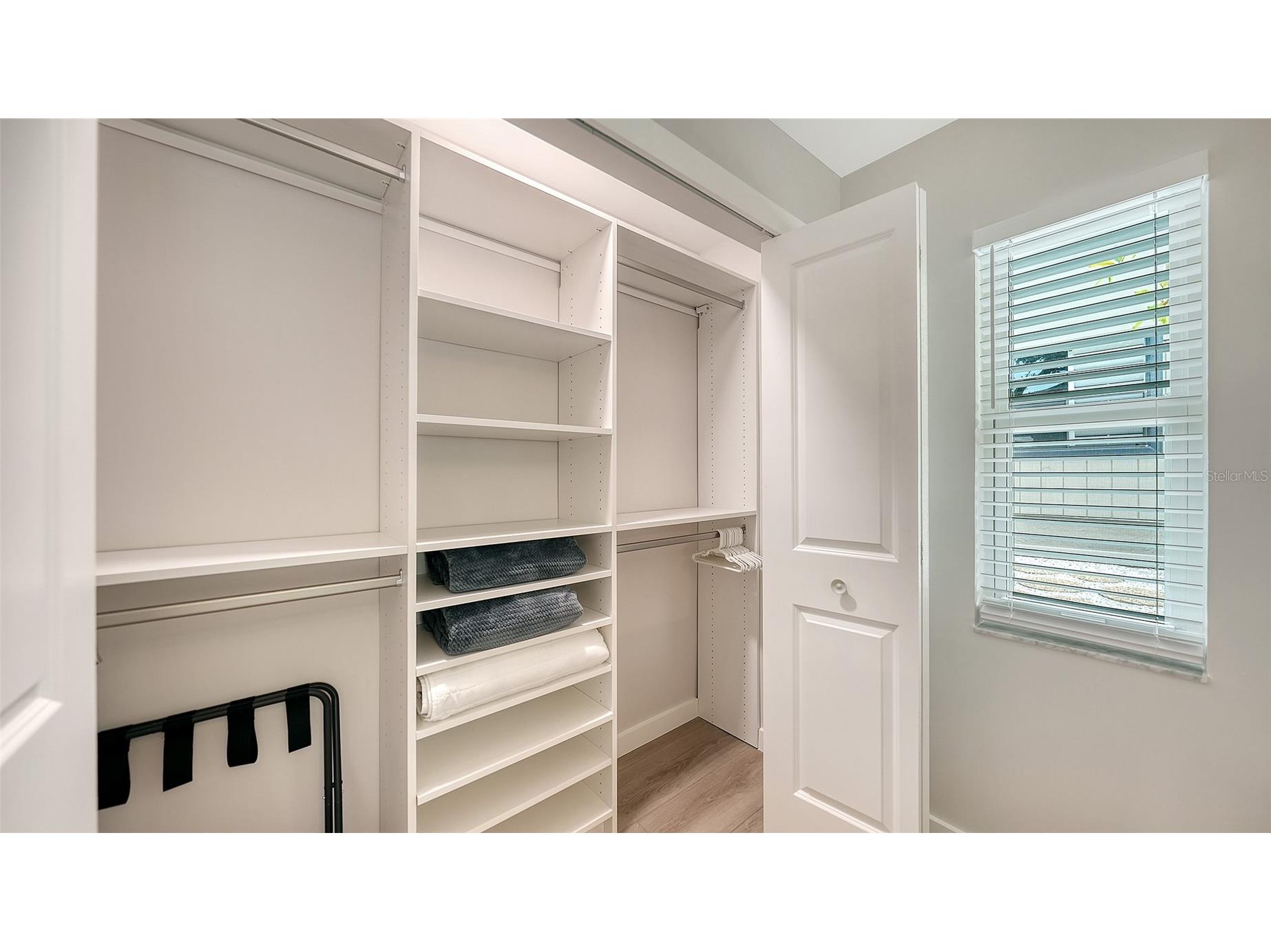 734 Birdsong Lane Sarasota FL 34242 A4699745 image25