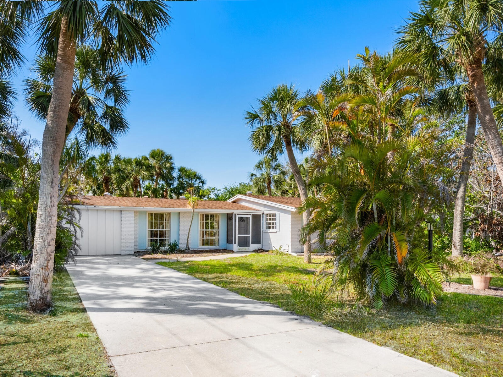 734 Canal Road Sarasota FL 34242 A4675607 image2