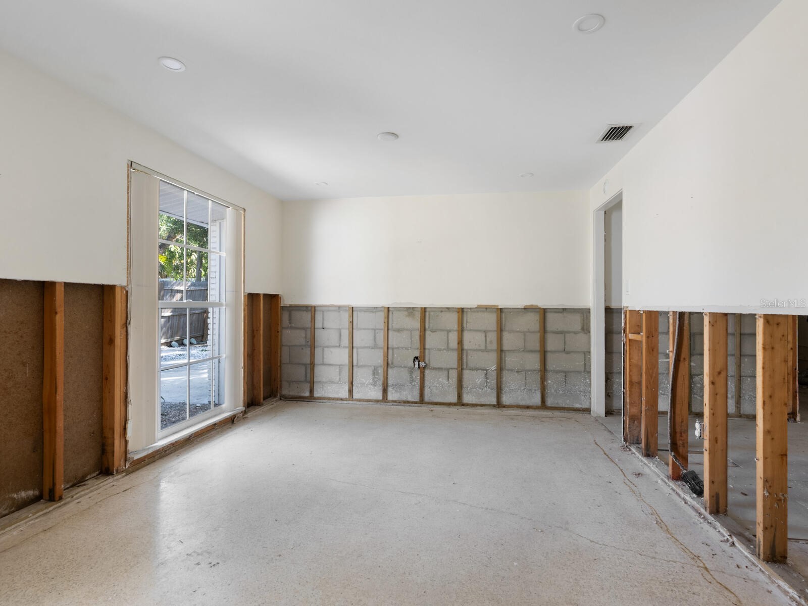 734 Canal Road Sarasota FL 34242 A4675607 image8