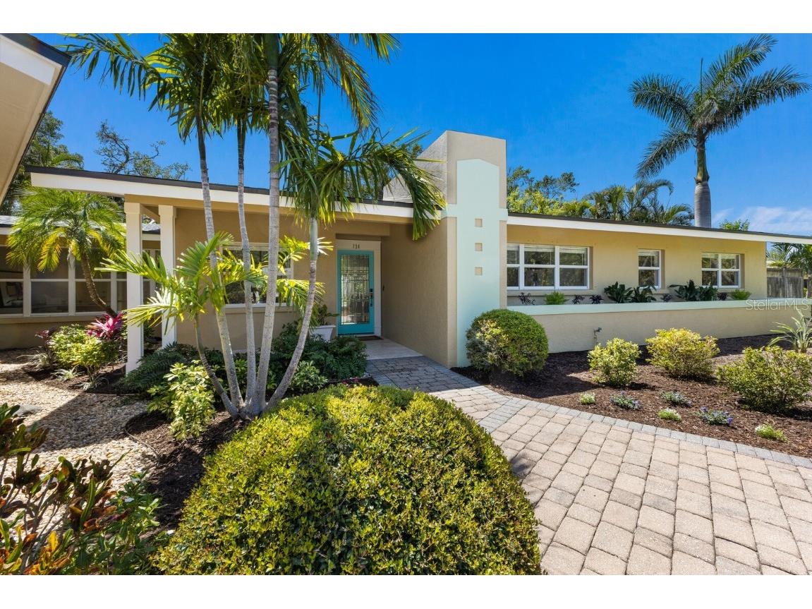 734 Indian Beach Circle Sarasota FL 34234 A4647667 image1