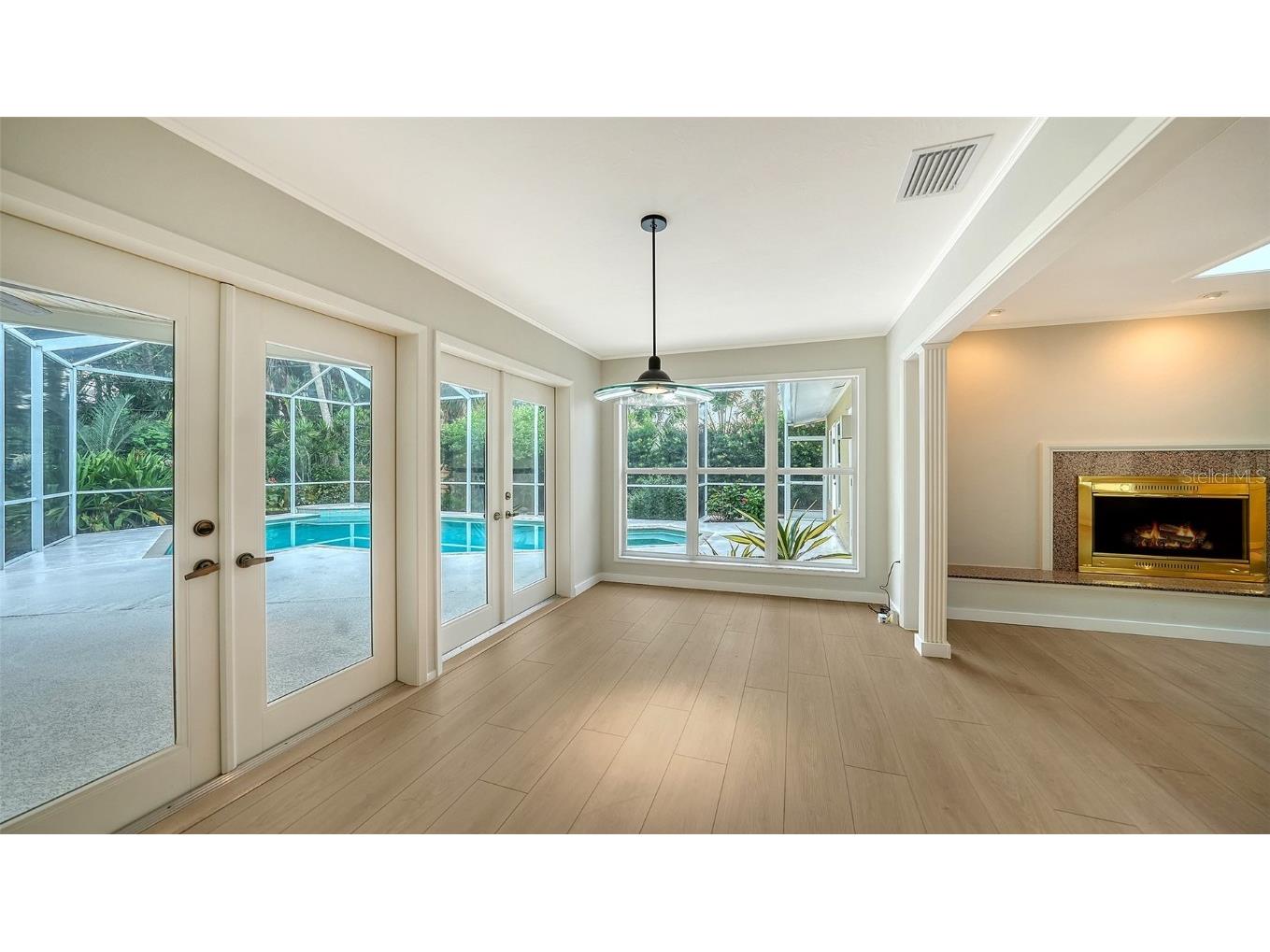 734 Indian Beach Circle Sarasota FL 34234 A4663994 image12