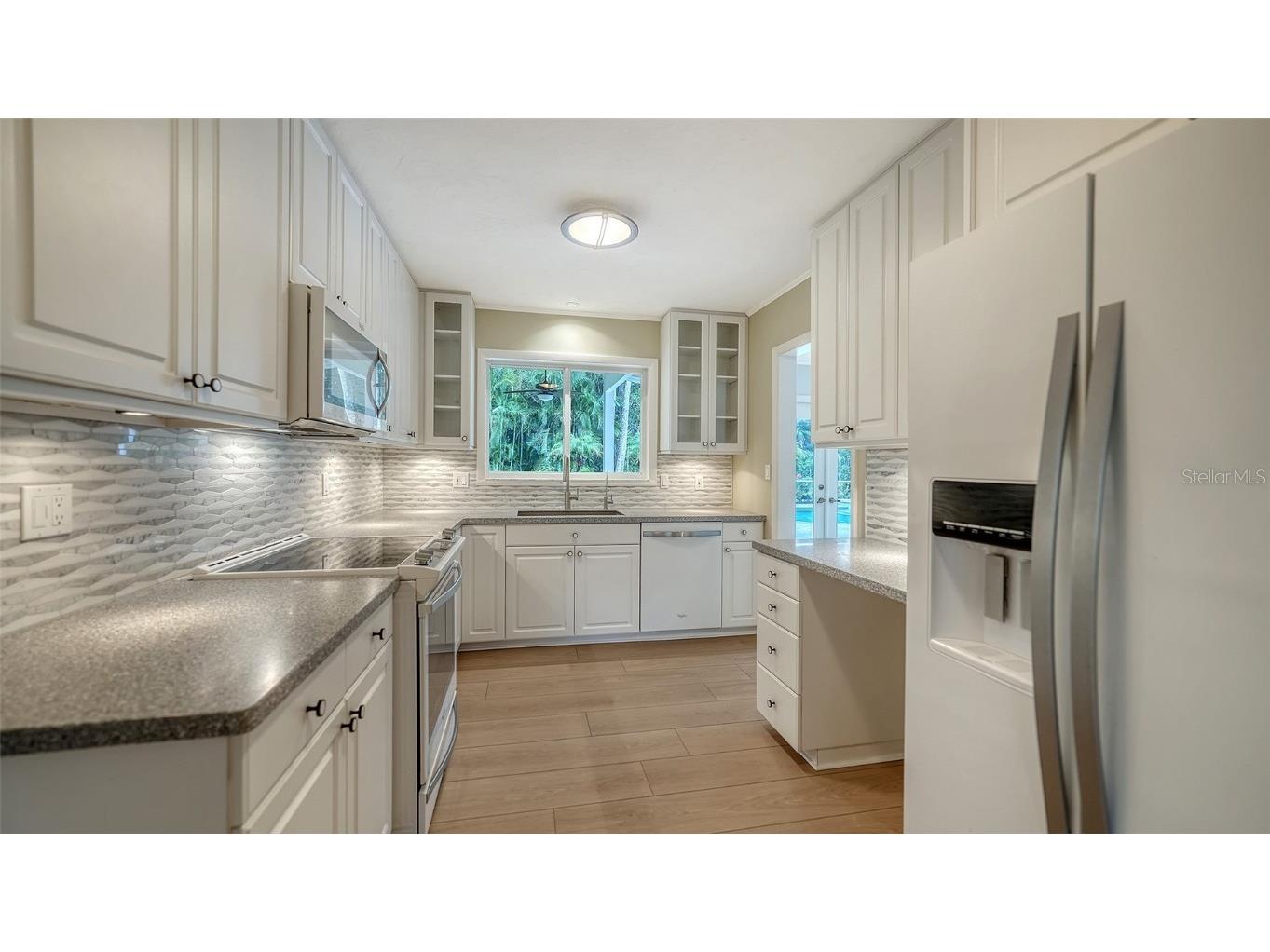 734 Indian Beach Circle Sarasota FL 34234 A4663994 image16