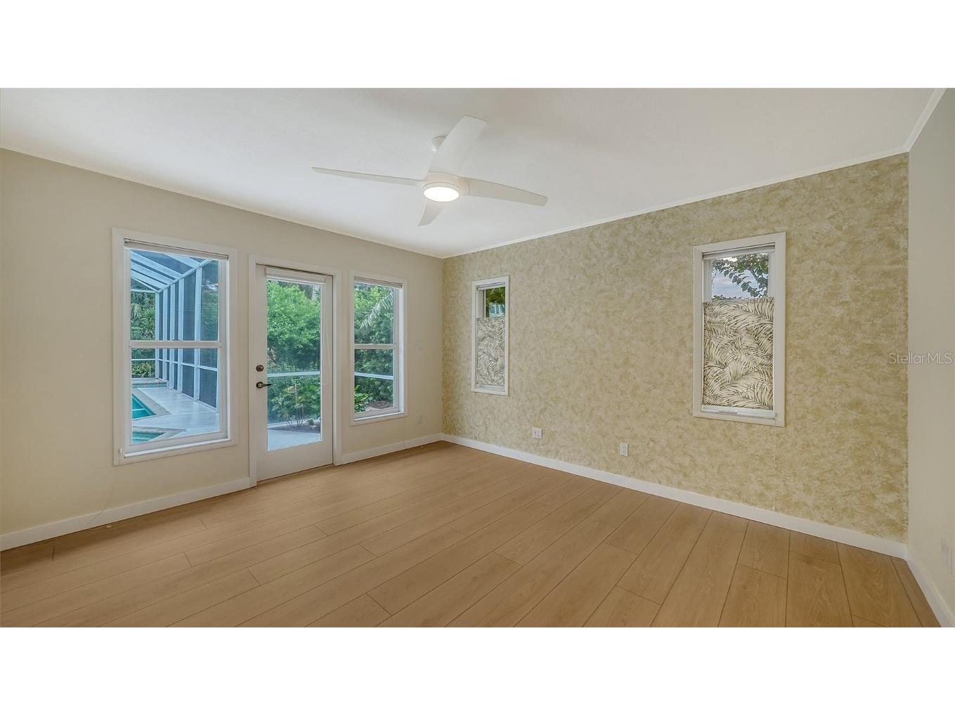 734 Indian Beach Circle Sarasota FL 34234 A4663994 image21