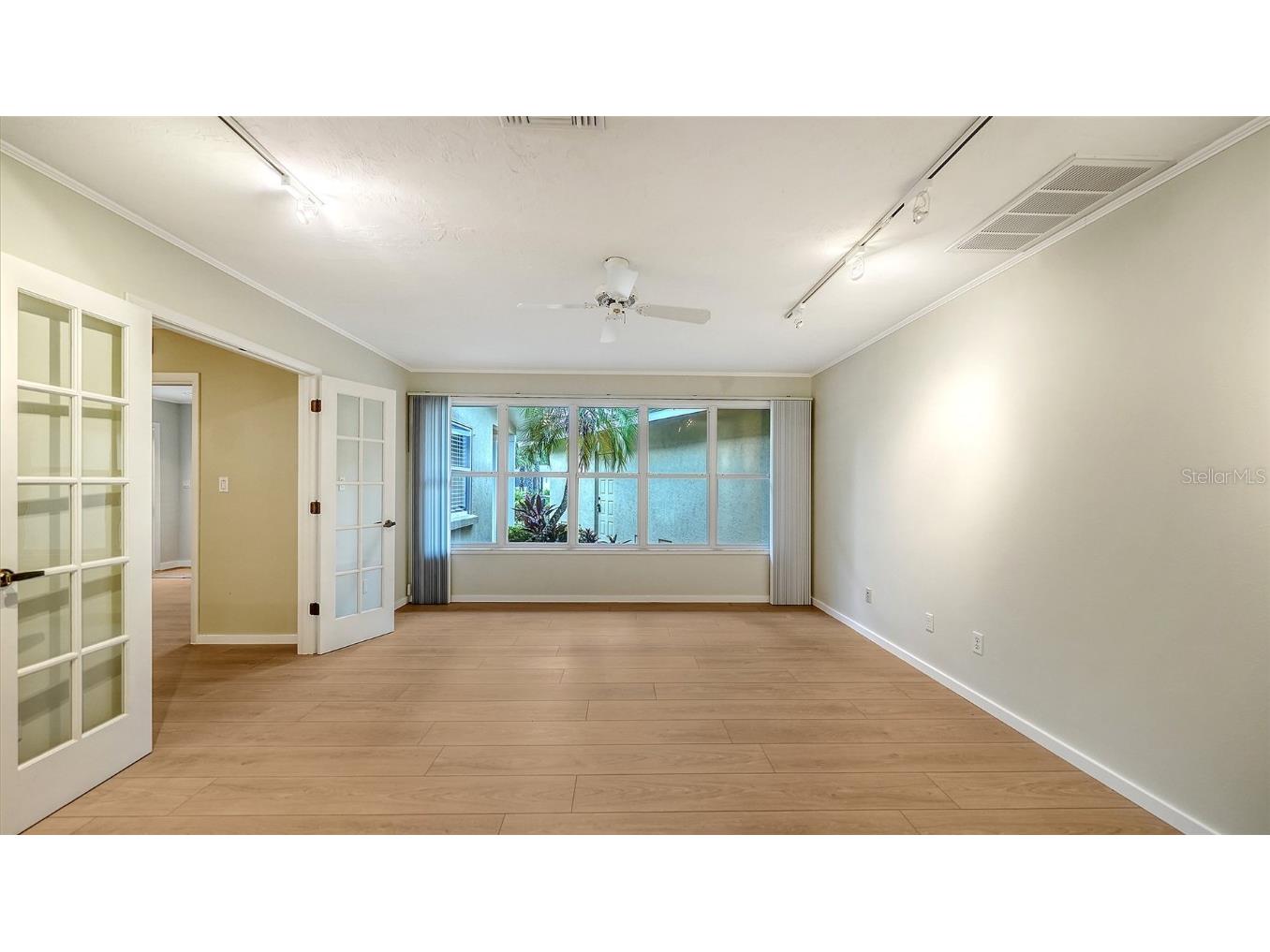 734 Indian Beach Circle Sarasota FL 34234 A4663994 image29