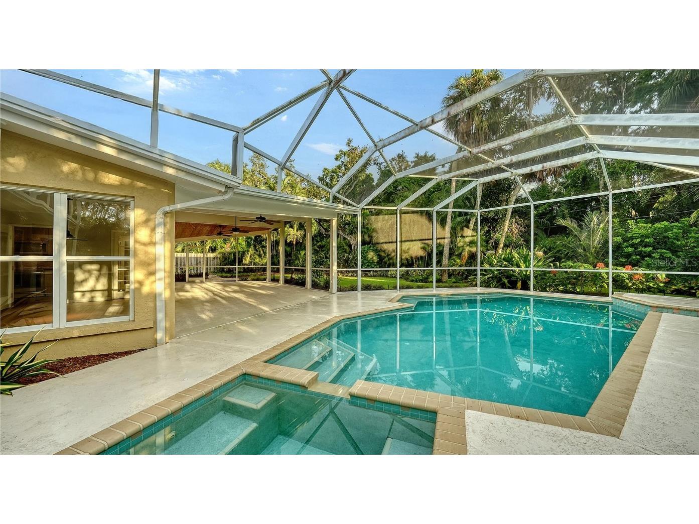 734 Indian Beach Circle Sarasota FL 34234 A4663994 image35