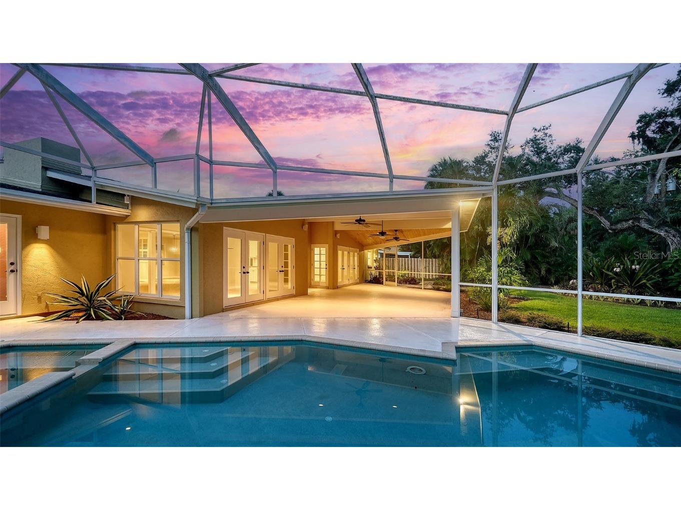 734 Indian Beach Circle Sarasota FL 34234 A4663994 image38