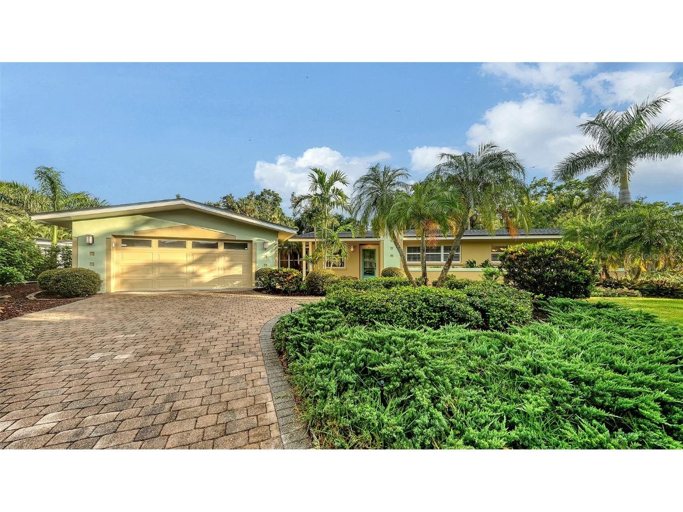 734 Indian Beach Circle Sarasota FL 34234 A4663994 image44