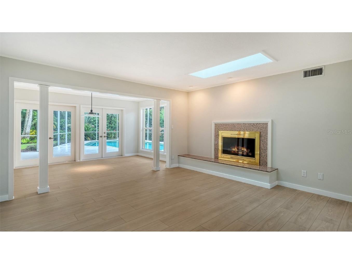 734 Indian Beach Circle Sarasota FL 34234 A4663994 image7