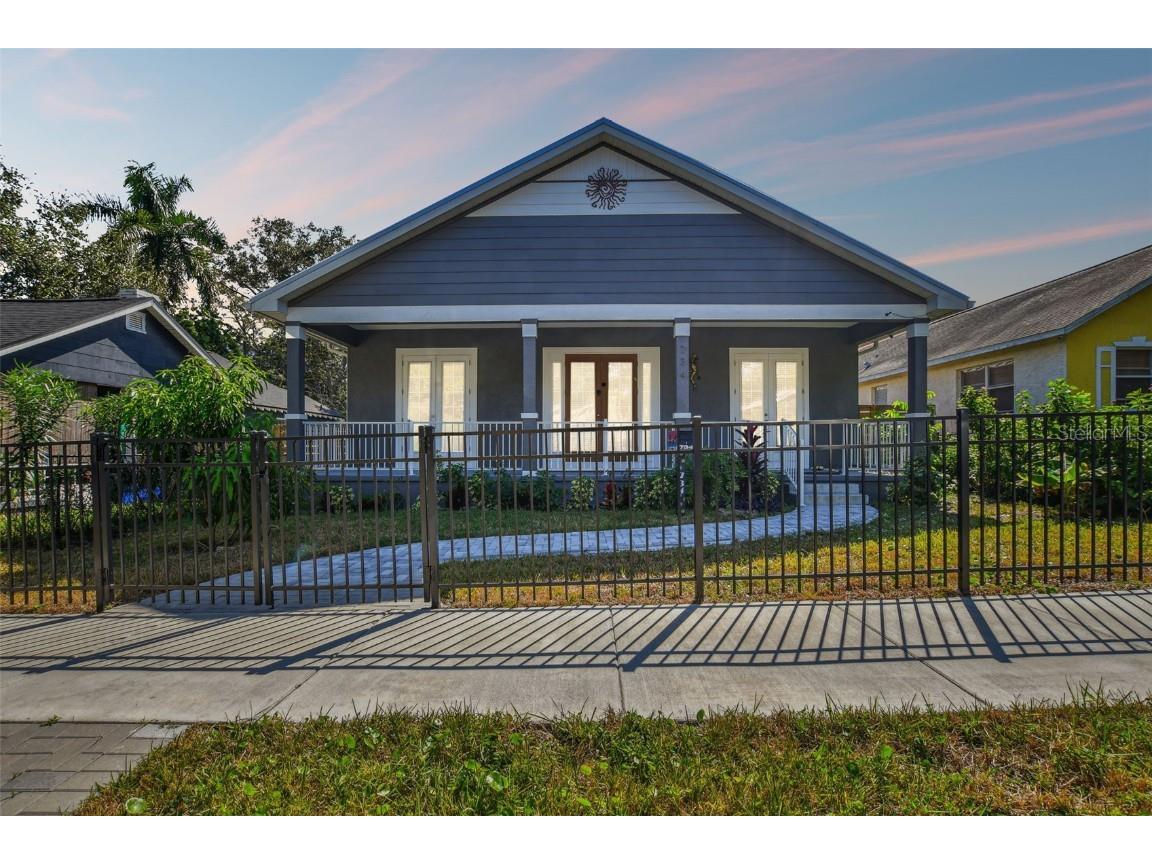 734 Newton Avenue S Saint Petersburg FL 33701 T3485733 image1