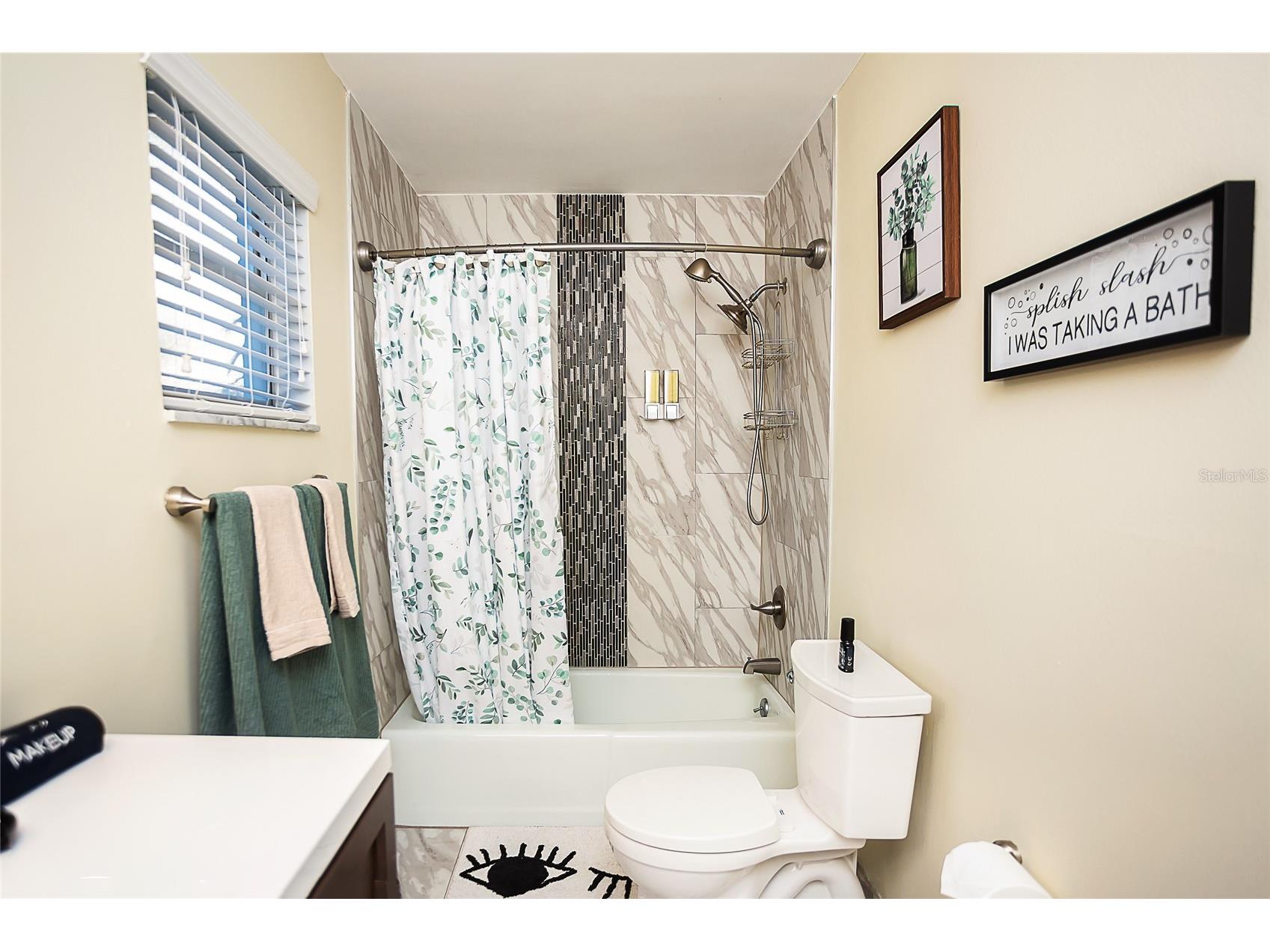 734 NW 38th Street Gainesville FL 32607 GC538978 image18