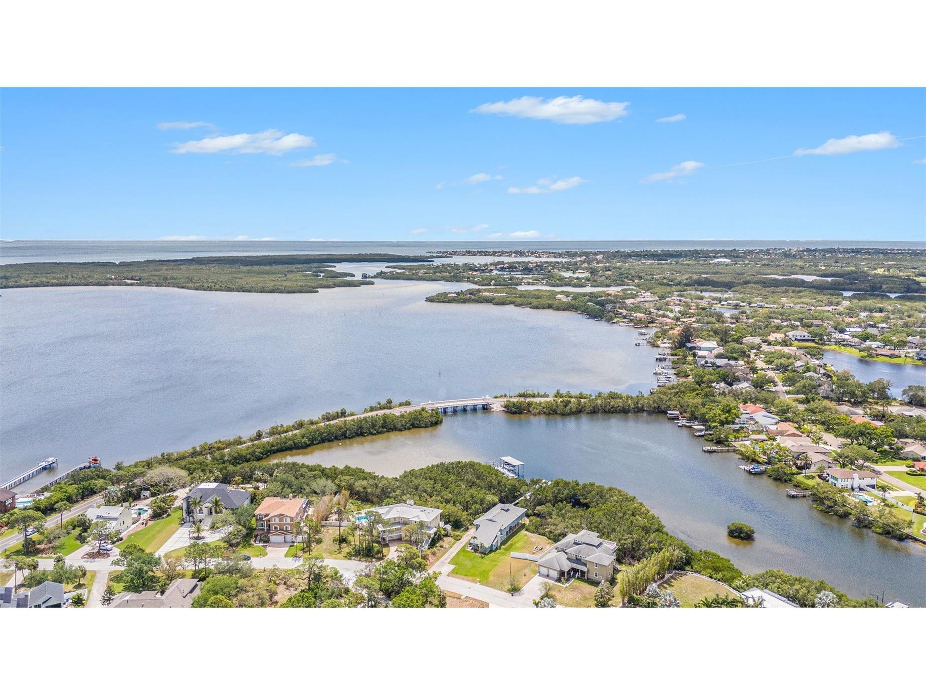 734 Weedon Drive NE Saint Petersburg FL 33702 - RIVIERA BAY TB8472716 image8