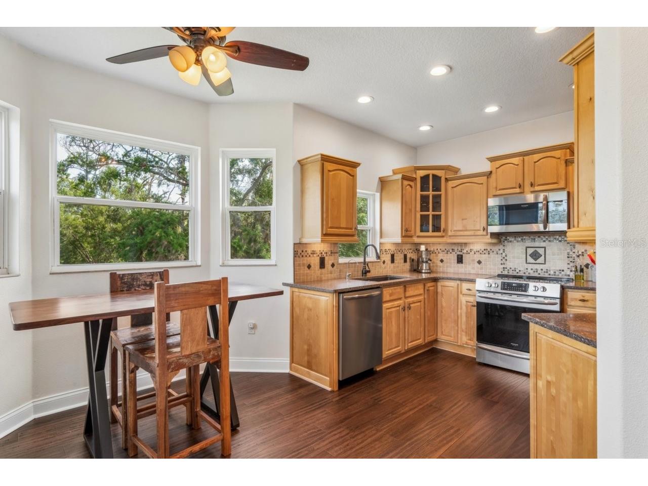7340 Brightwaters Court New Port Richey FL 34652 W7884907 image10