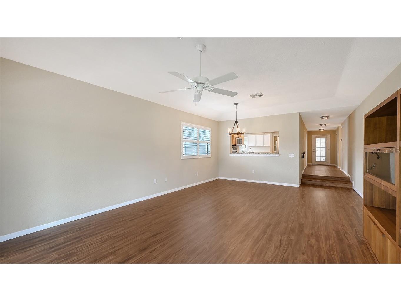 7340 Golf Pointe Circle Sarasota FL 34243 A4664716 image15