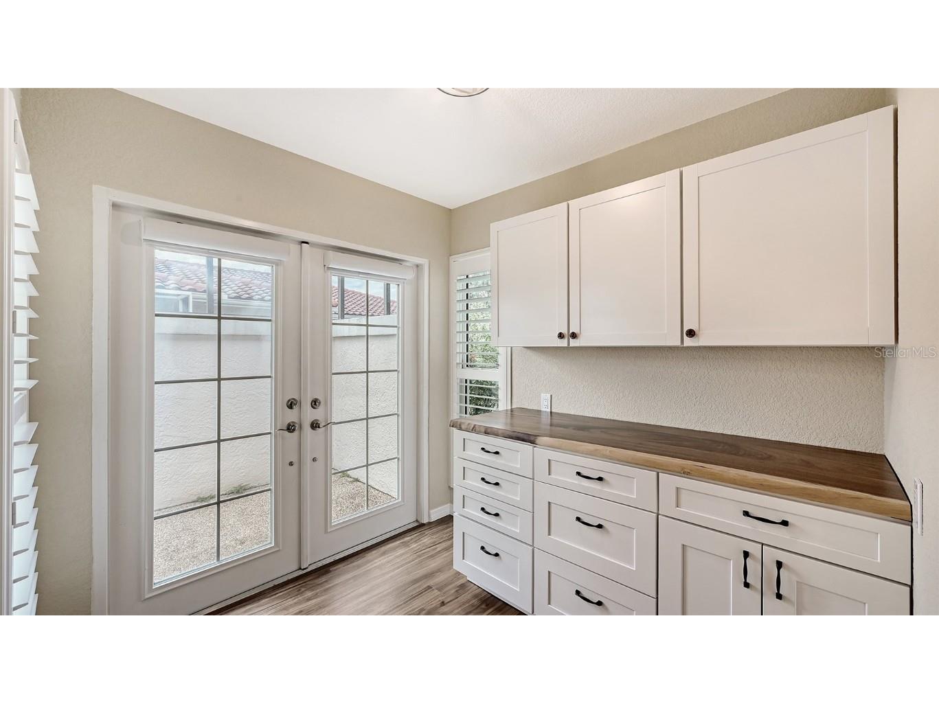 7340 Golf Pointe Circle Sarasota FL 34243 A4664716 image20