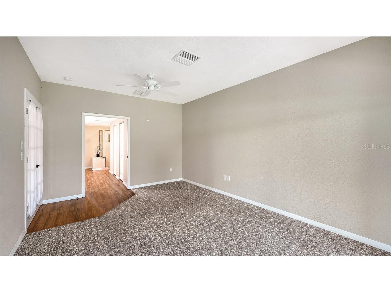 7340 Golf Pointe Circle Sarasota FL 34243 A4664716 image26