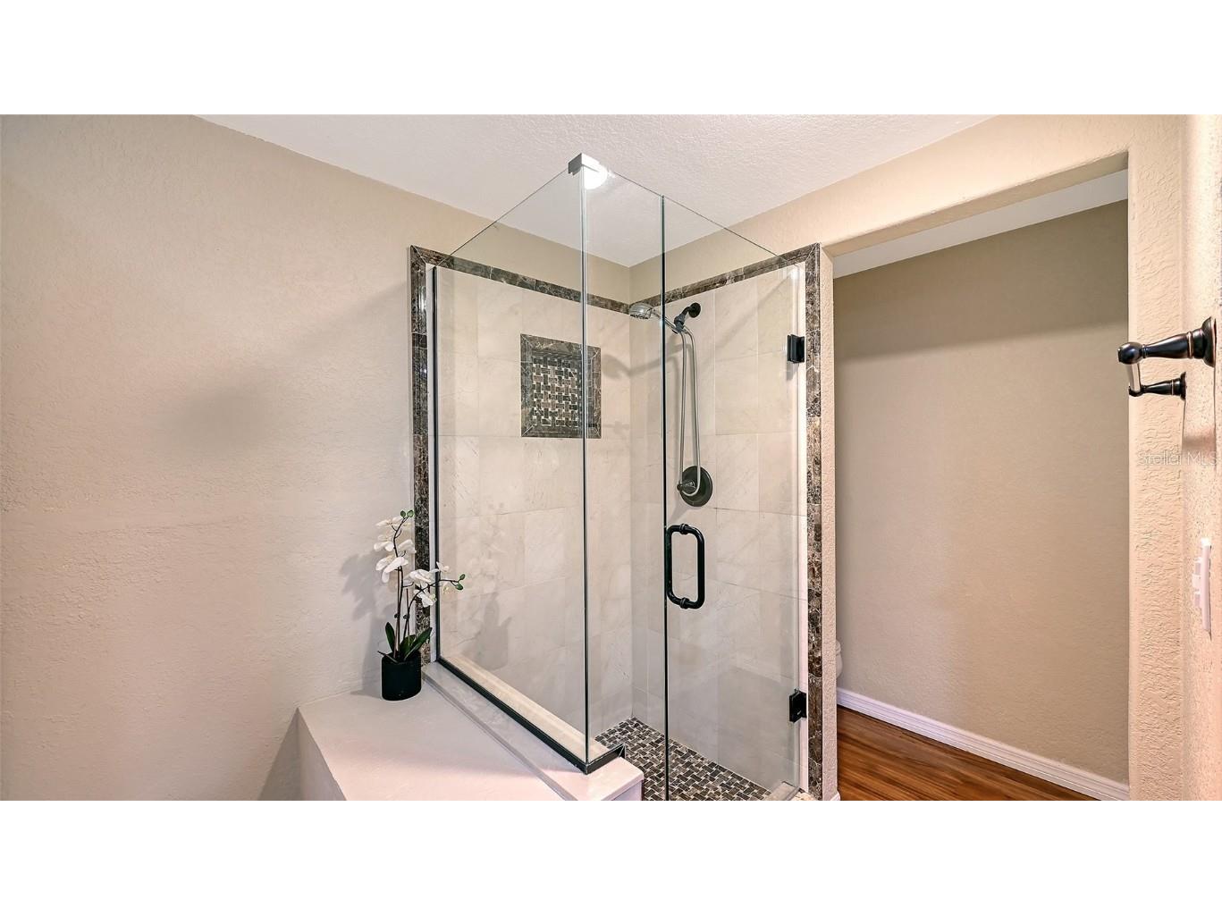 7340 Golf Pointe Circle Sarasota FL 34243 A4664716 image28