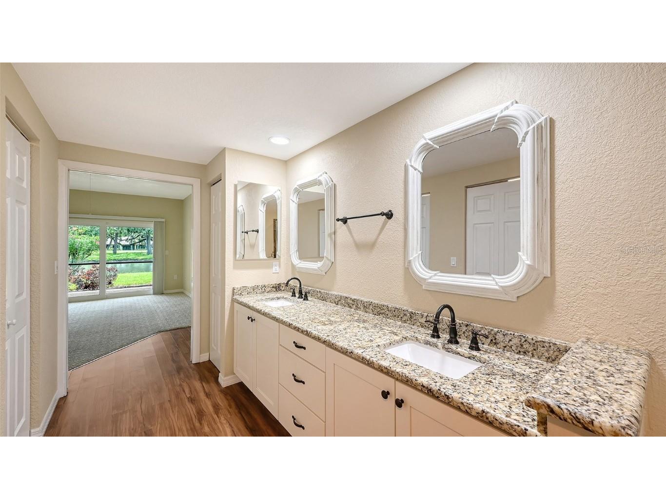 7340 Golf Pointe Circle Sarasota FL 34243 A4664716 image29