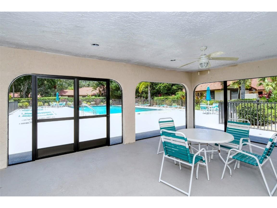 7340 Golf Pointe Circle Sarasota FL 34243 A4664716 image57
