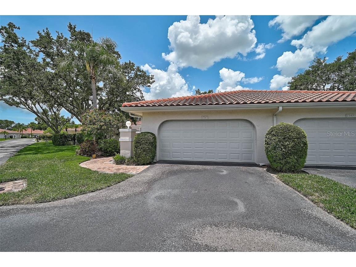 7341 Golf Pointe Circle Sarasota FL 34243 A4660915 image3