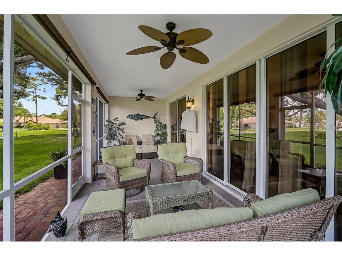 7341 Golf Pointe Circle Sarasota FL 34243 A4660915 image32