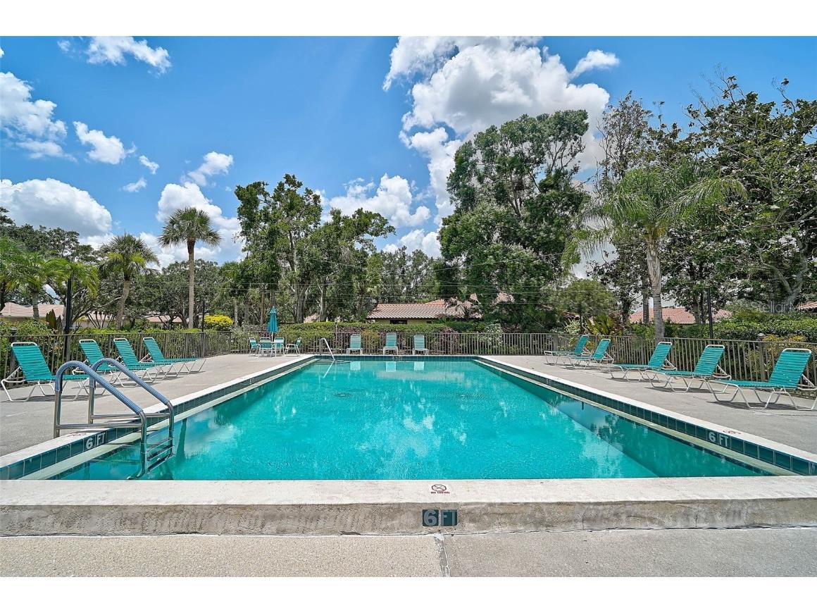 7341 Golf Pointe Circle Sarasota FL 34243 A4660915 image42