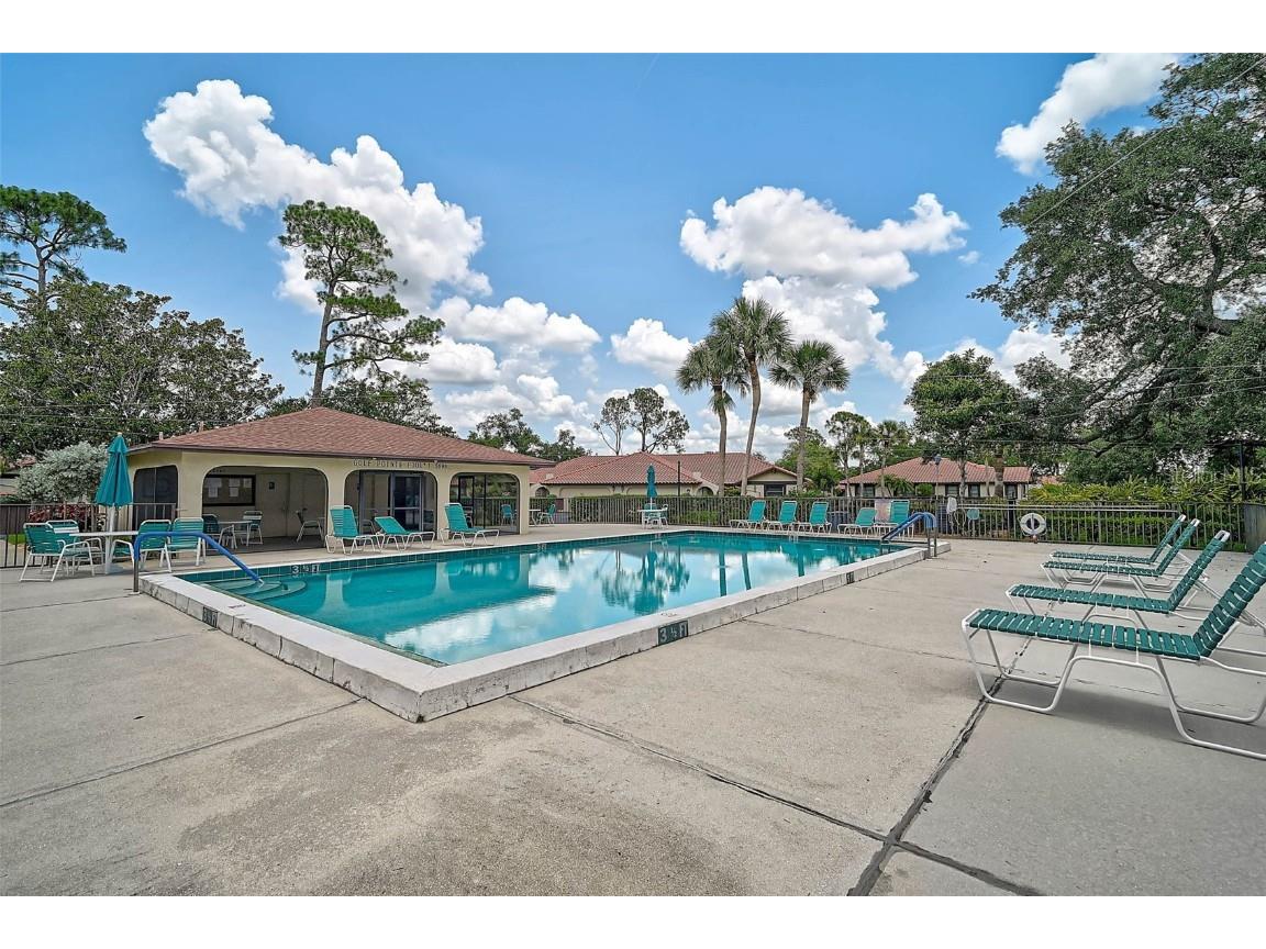 7341 Golf Pointe Circle Sarasota FL 34243 A4660915 image46