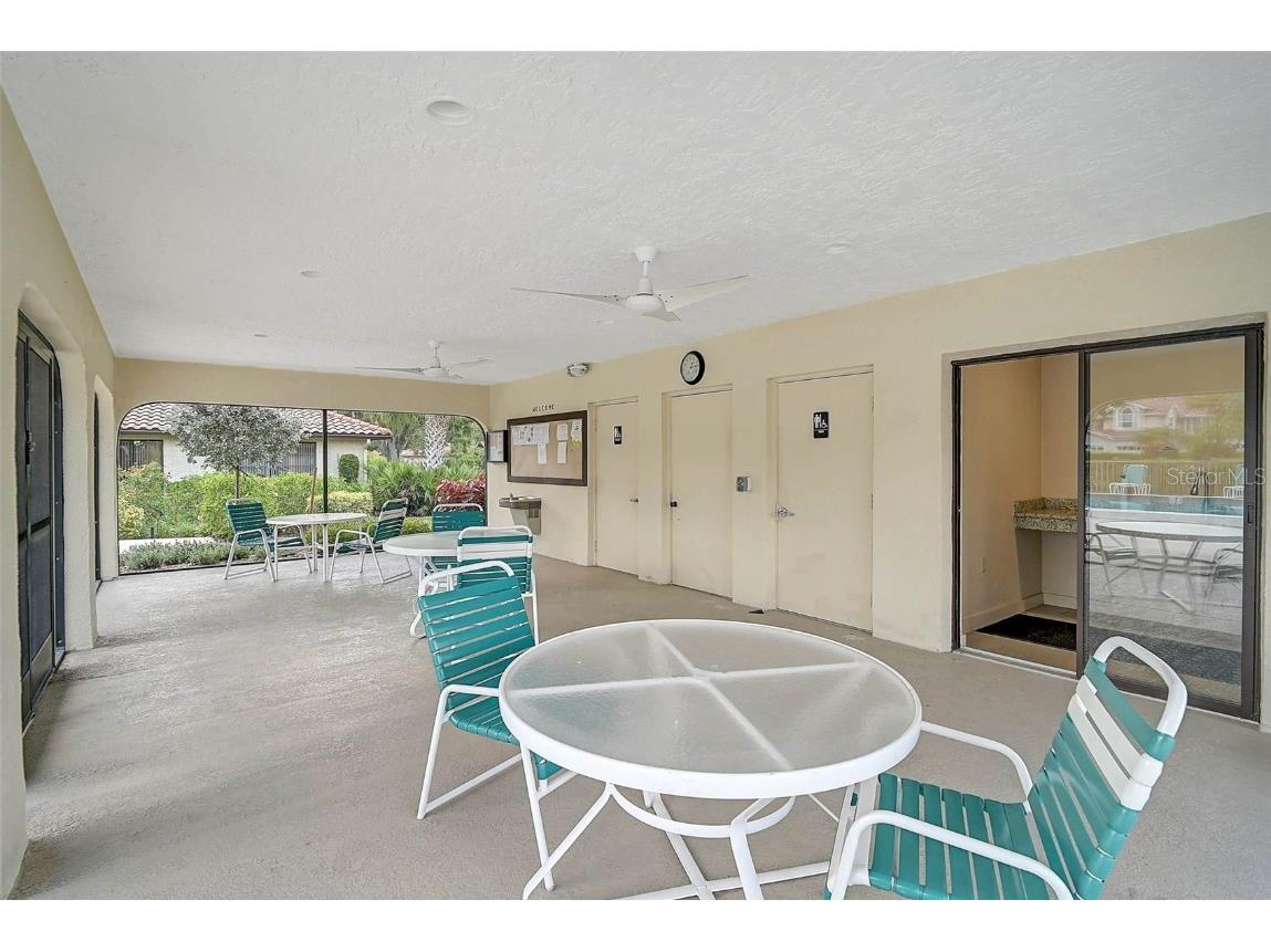 7341 Golf Pointe Circle Sarasota FL 34243 A4660915 image49