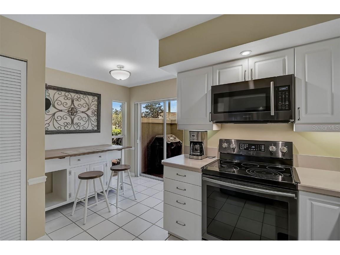 7341 Golf Pointe Circle Sarasota FL 34243 A4671327 image10