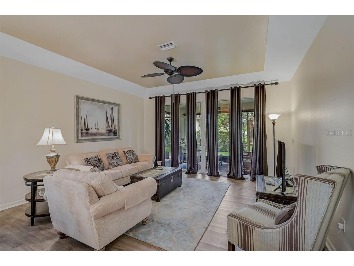 7341 Golf Pointe Circle Sarasota FL 34243 A4671327 image14
