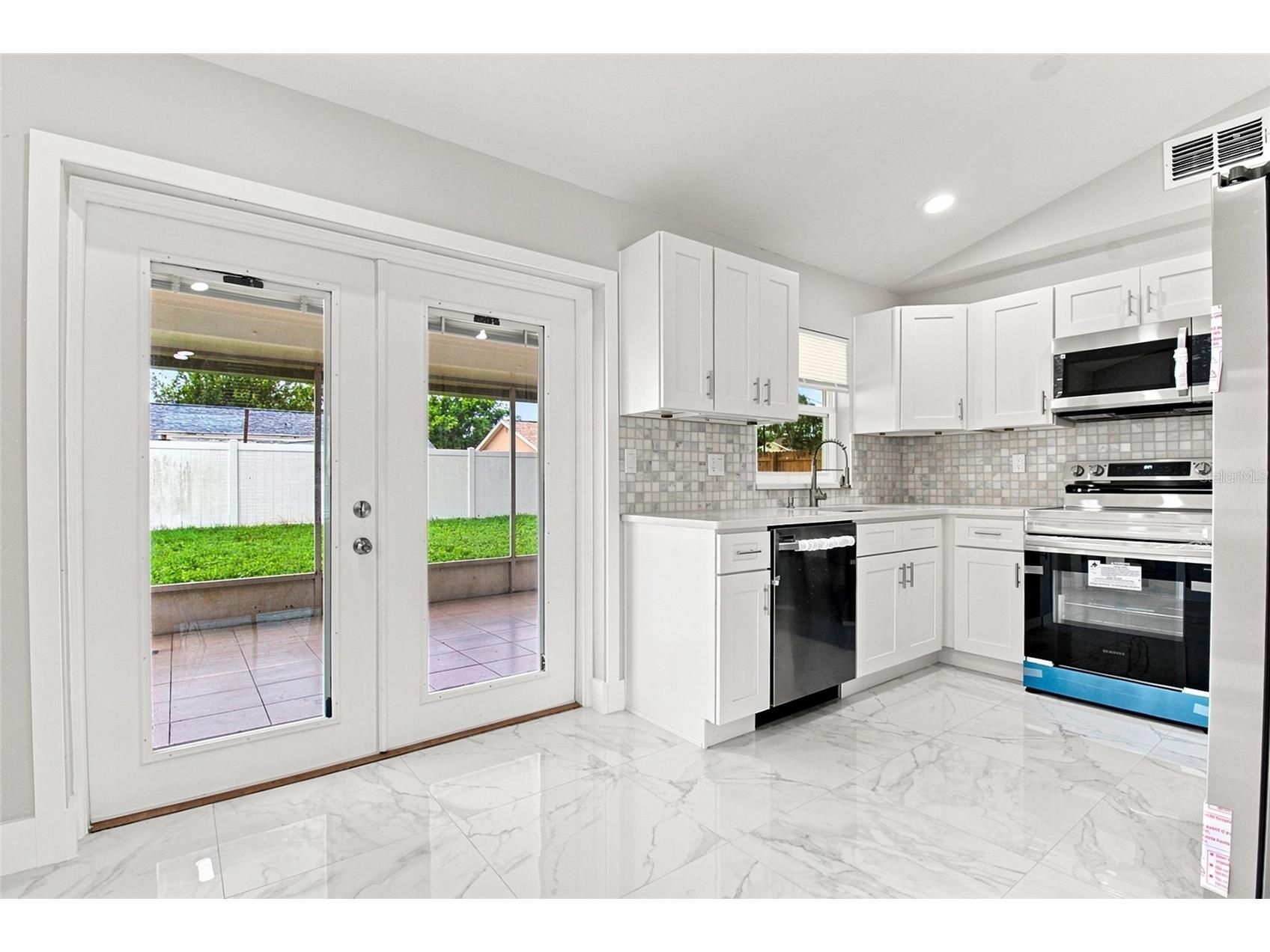 7342 Ivory Terrace New Port Richey FL 34655 TB8531518 image9