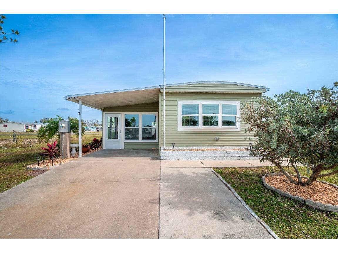 7344 Desant Lane Port Charlotte FL 33981 - BUTTERFORD WATERWAY C7486136 image1