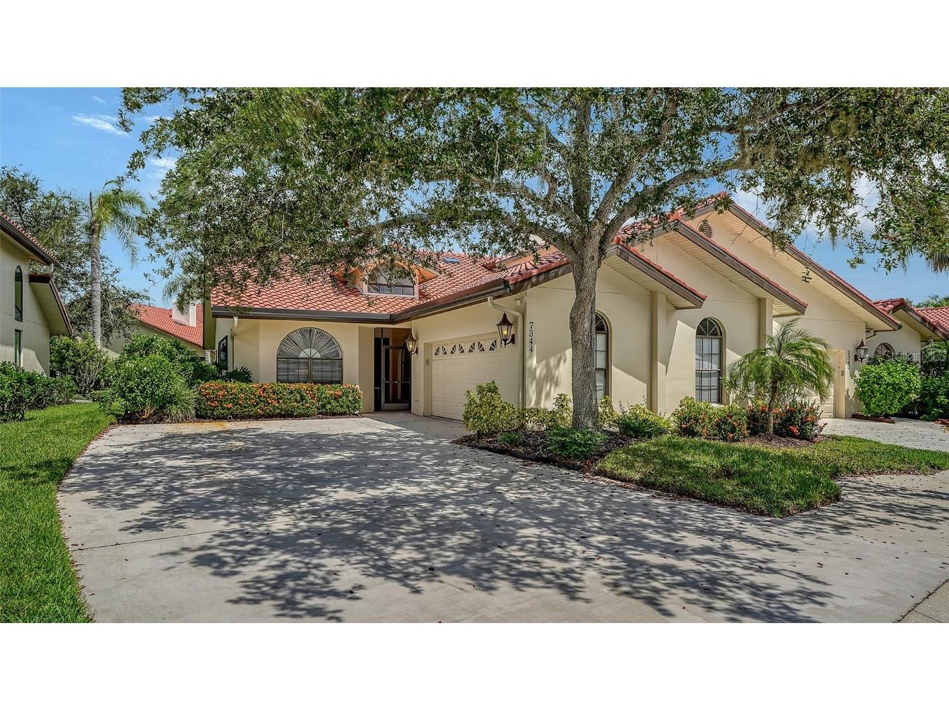 7344 Villa D Este Drive Sarasota FL 34238 A4663340 image1
