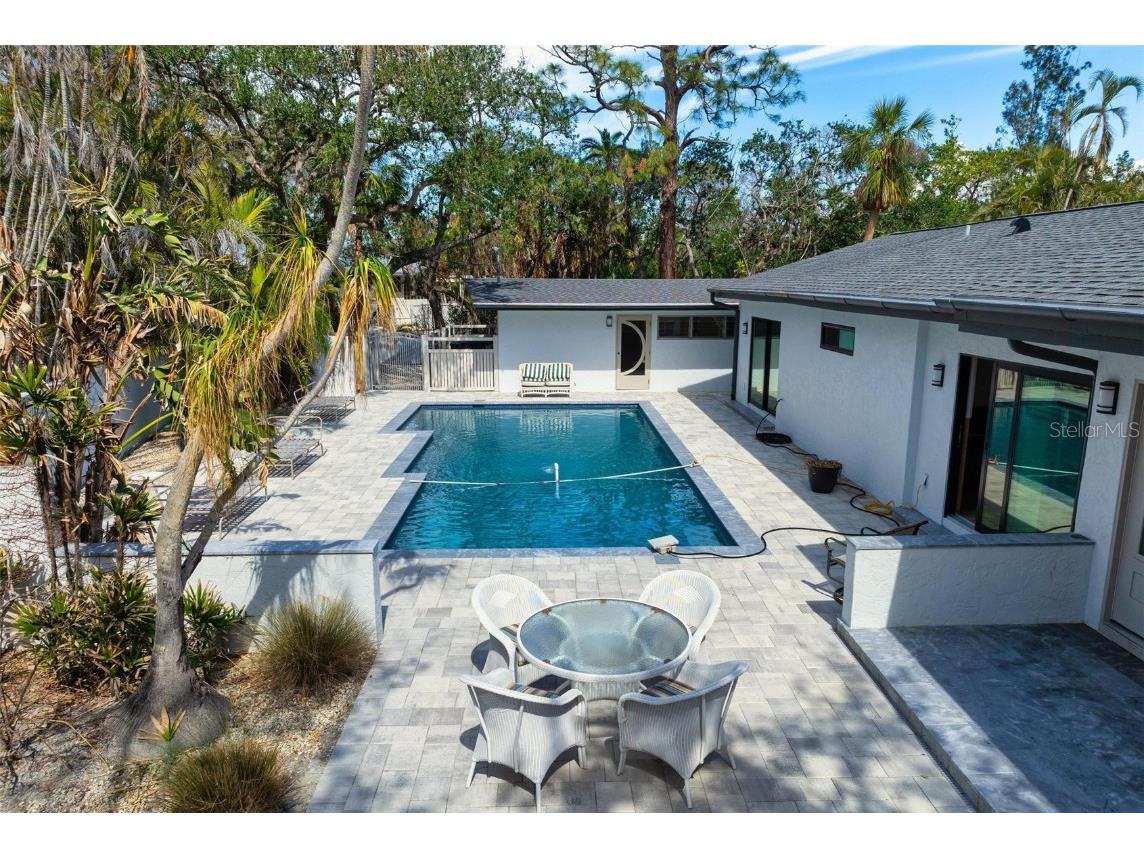 7345 Pine Needle Road Sarasota FL 34242 A4642500 image1