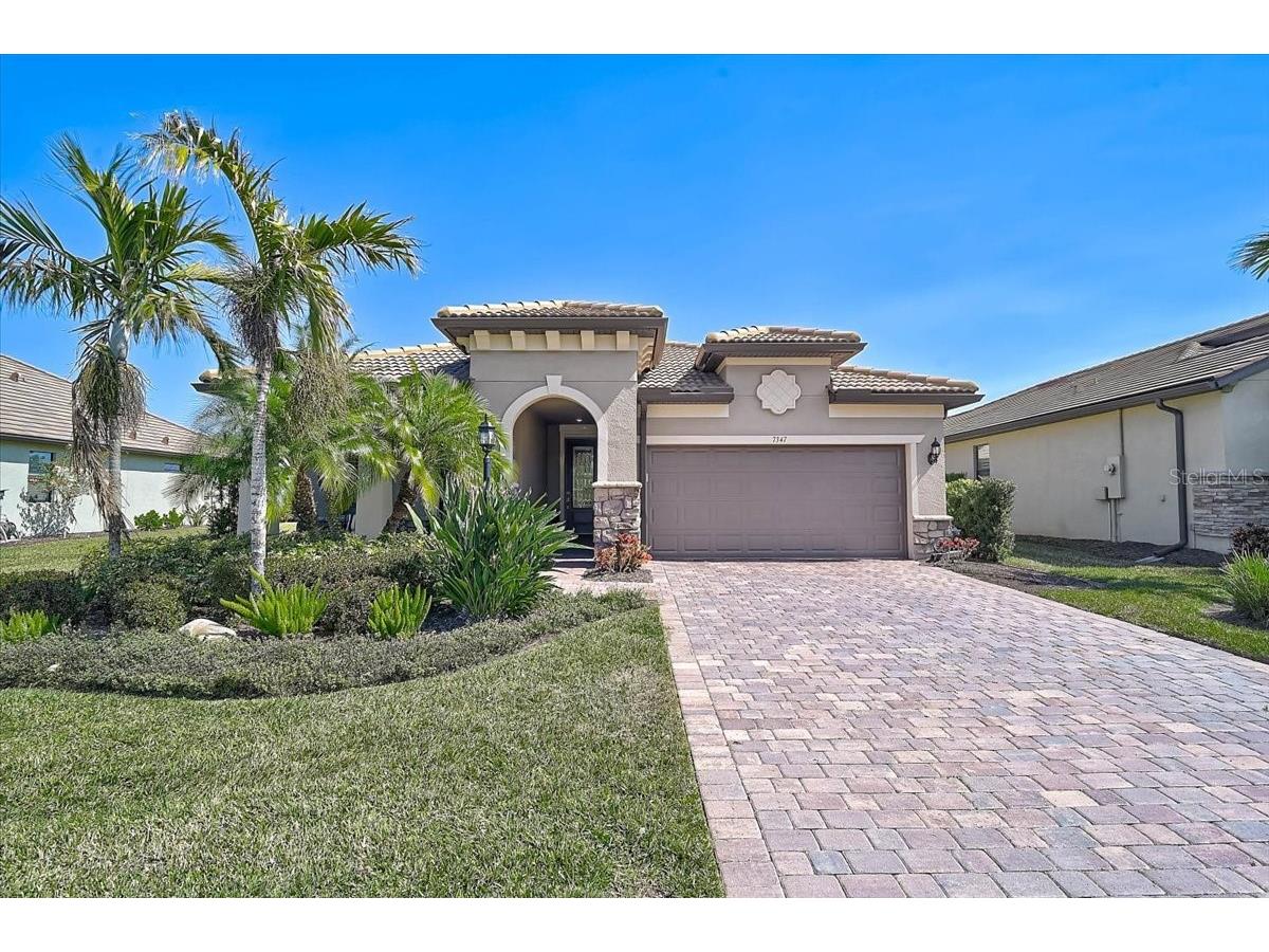 7347 Chester Trail Bradenton FL 34202 A4684467 image1