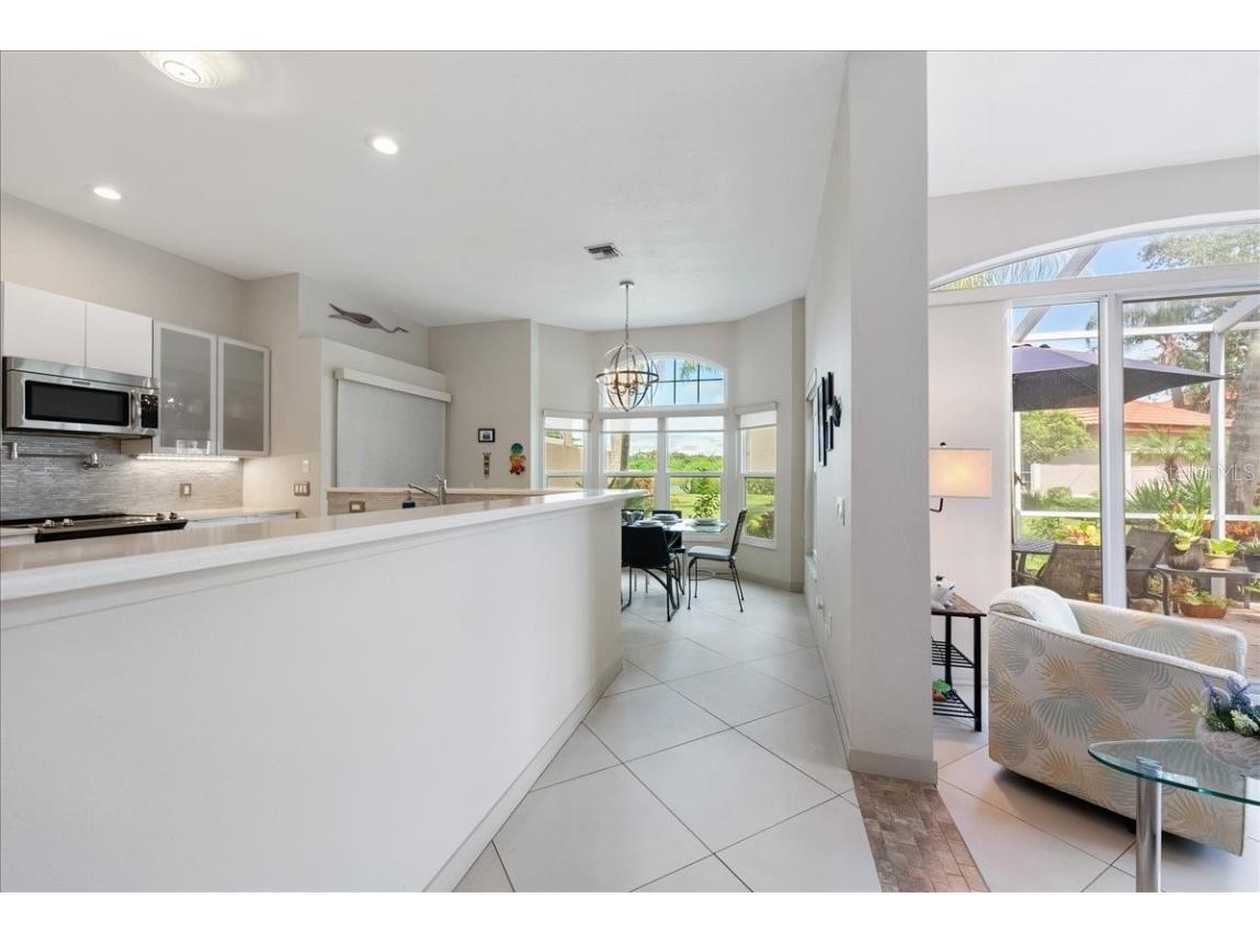 7349 Regina Royale #13 Sarasota FL 34238 A4665401 image16