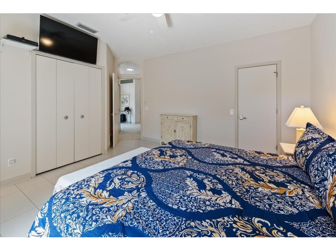 7349 Regina Royale #13 Sarasota FL 34238 A4665401 image33