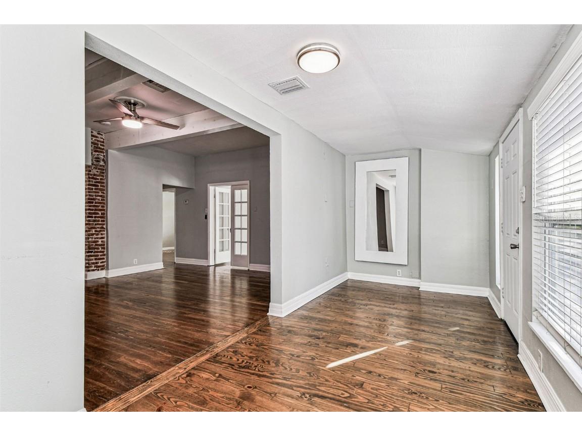 735 2nd Street N Safety Harbor FL 34695 TB8439357 image16