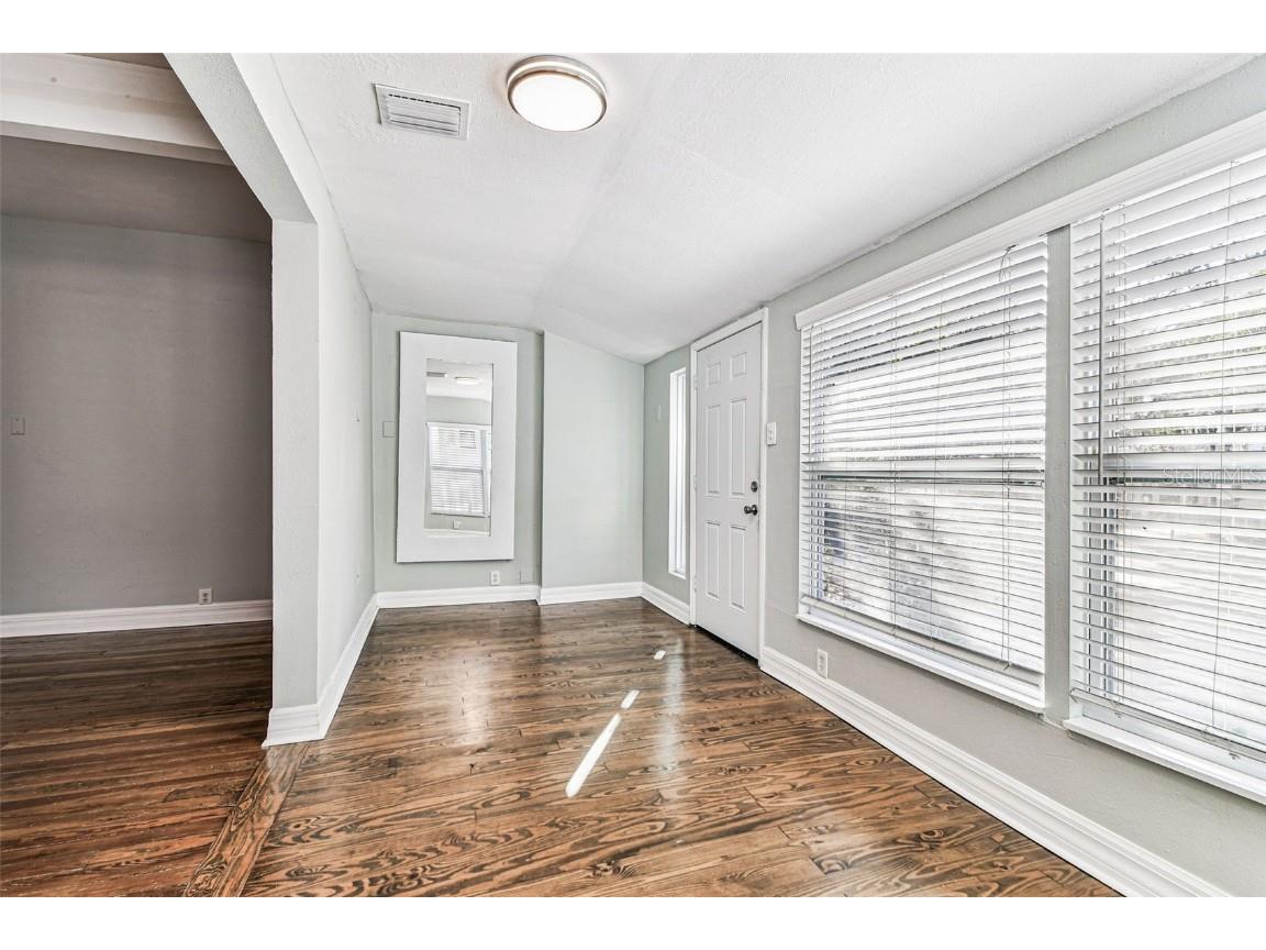 735 2nd Street N Safety Harbor FL 34695 TB8439357 image17