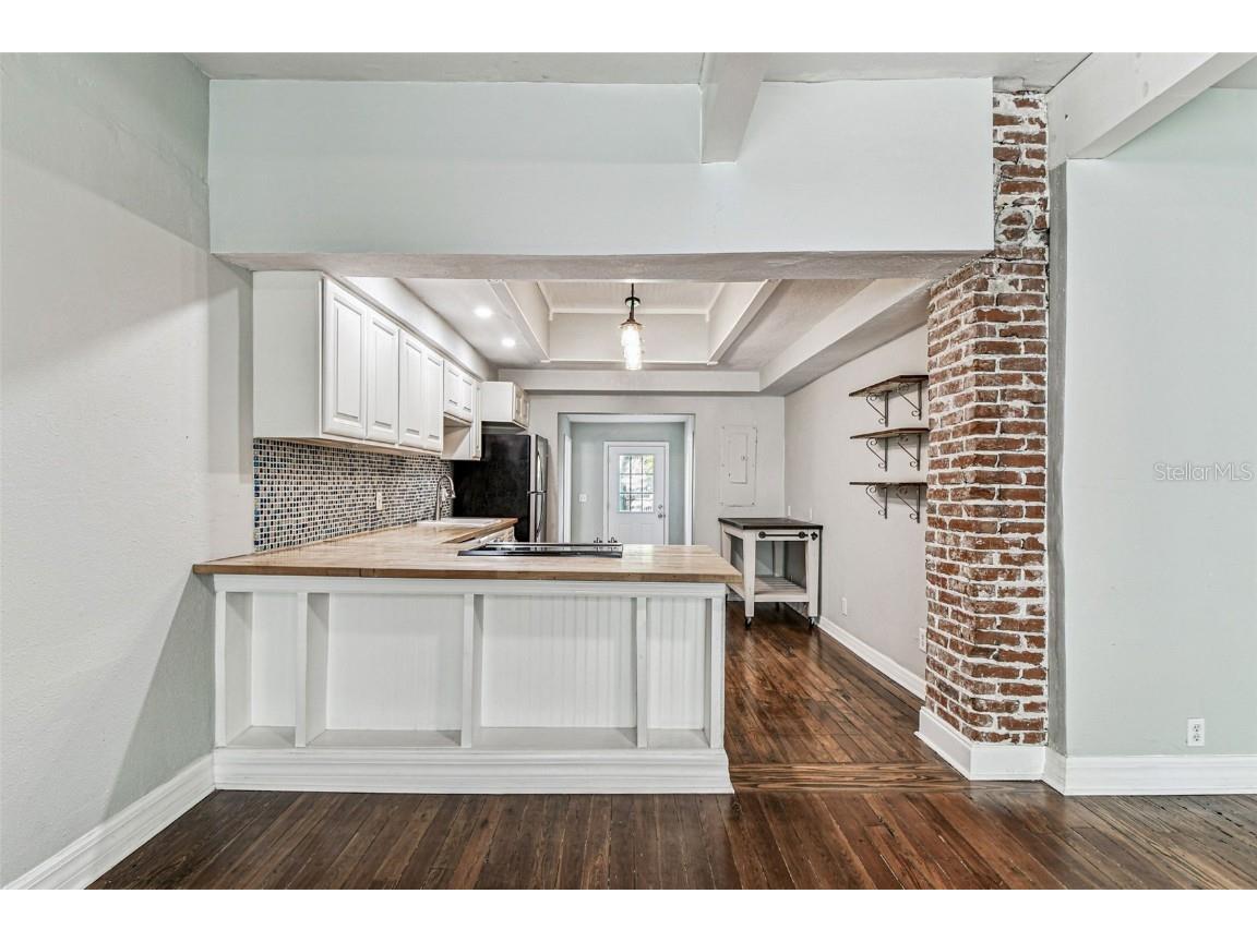 735 2nd Street N Safety Harbor FL 34695 TB8439357 image22