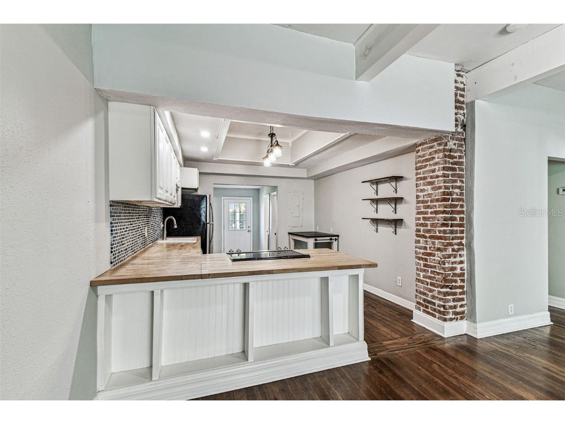 735 2nd Street N Safety Harbor FL 34695 TB8439357 image23