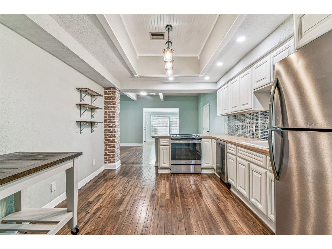 735 2nd Street N Safety Harbor FL 34695 TB8439357 image28