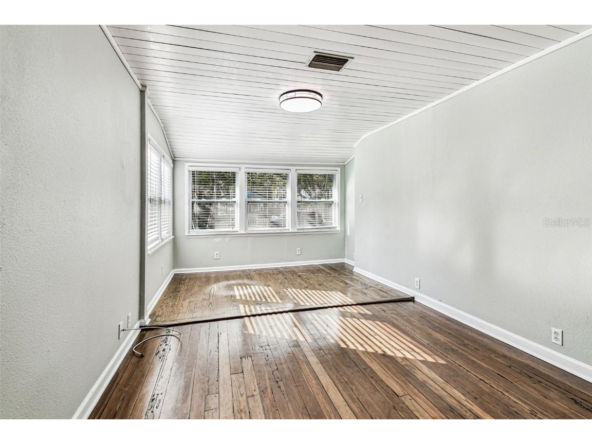 735 2nd Street N Safety Harbor FL 34695 TB8439357 image30