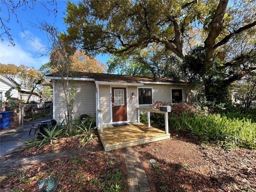 735 40th Avenue N Saint Petersburg FL 33703 T3492611 image1